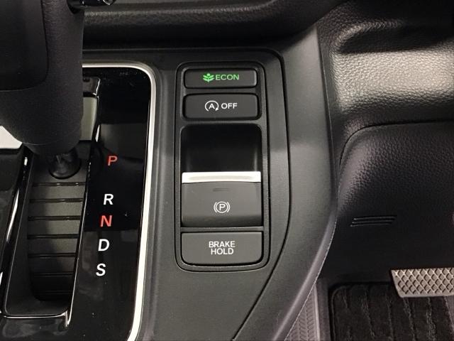 ステップワゴン エアー　ホンダ認定中古車　純正ドラレコ前後　盗難防止システム　１オナ　ＴＵＲＢＯ　踏み間違い防止　リアカメラ　サイドエアバッグ　オートクルーズコントロール　横滑り防止　フルセグＴＶ　記録簿　クリアランスソナー（10枚目）