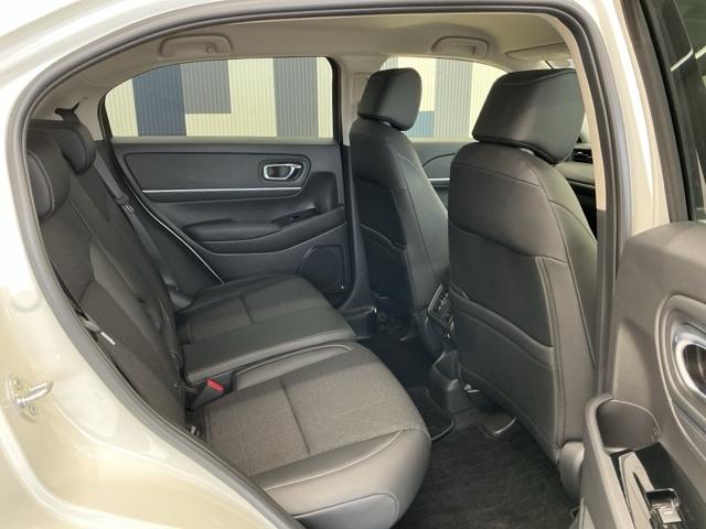 ヴェゼル e:HEVZ ホンダ認定中古車 社外ドラレコ前後 衝突回避支援ブレーキ機能 1オナ スマキ Pトランク フルオートエアコン Dレコ エアバッグ 両席エアバック Rカメ 記録簿付 パワーウィンドウ LEDランプ(16枚目)