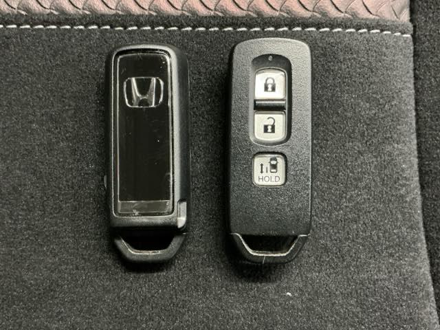 Ｎ－ＢＯＸカスタム Ｇ・Ｌホンダセンシング　ホンダ認定中古車　純正ナビ　ＬＥＤライト　整備記録簿　助手席エアバッグ　キーレス　シートＨ　アイドリングＳＴ　セキュリティーアラーム　スマ－トキ－　リアカメラ　ＥＴＣ　前車追従機能　サイドエアバッグ（17枚目）