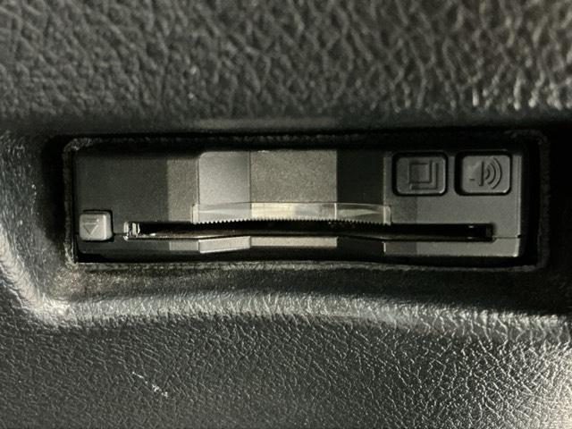 シエンタ Ｘ　レンタカーアップ　バックカメラ　ＥＴＣ　Ａライト　Ｓキー　ＵＳＢ接続　バックガイドモニター　運転席助手席エアバック　マニュアルエアコン　キーフリーシステム　メンテナンスノート　アイドルストップ　ＡＢＳ（8枚目）