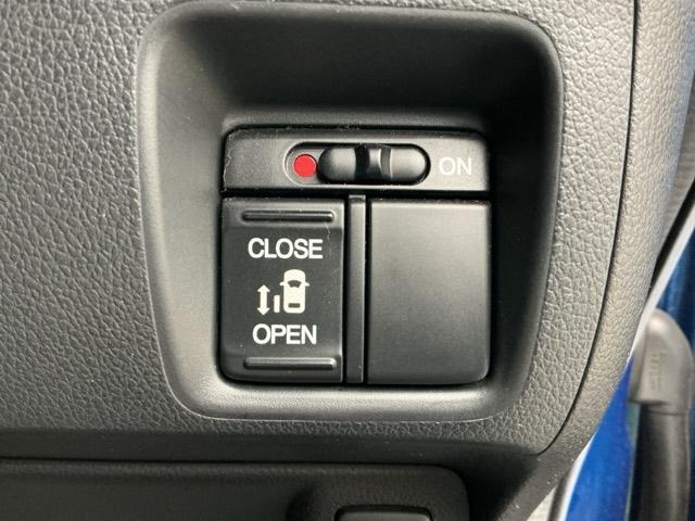 N-BOXカスタム G・Lパッケージ ホンダ認定中古車 バックカメラ HID アイドリングストップ車 1オーナー ナビ・TV スマキ- 両側スライドドア パワーウィンドウ 盗難防止システム オートエアコン パワステ キーレスエントリー(8枚目)