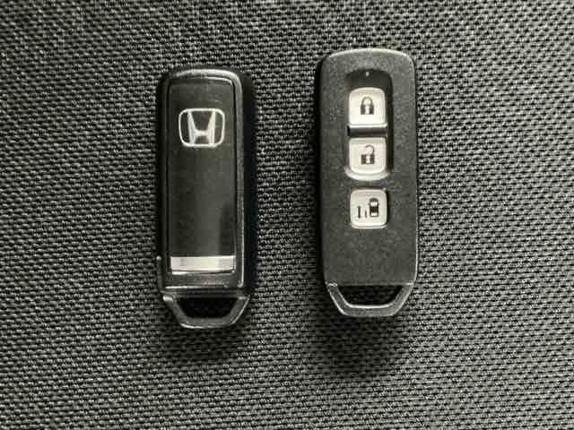 N-BOXカスタム G・Lパッケージ ホンダ認定中古車 バックカメラ HID アイドリングストップ車 1オーナー ナビ・TV スマキ- 両側スライドドア パワーウィンドウ 盗難防止システム オートエアコン パワステ キーレスエントリー(16枚目)