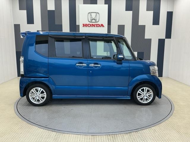 N-BOXカスタム G・Lパッケージ ホンダ認定中古車 バックカメラ HID アイドリングストップ車 1オーナー ナビ・TV スマキ- 両側スライドドア パワーウィンドウ 盗難防止システム オートエアコン パワステ キーレスエントリー(24枚目)