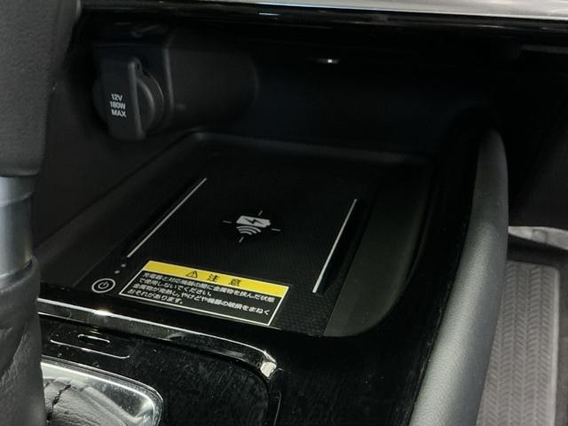 ヴェゼル ｅ：ＨＥＶＺ　ホンダ認定中古車　純正ドラレコ前後　衝突回避支援ブレーキ機能　１オナ　スマキ　Ｐトランク　フルオートエアコン　Ｄレコ　エアバッグ　両席エアバック　Ｒカメ　記録簿付　パワーウィンドウ　ＬＥＤランプ（13枚目）