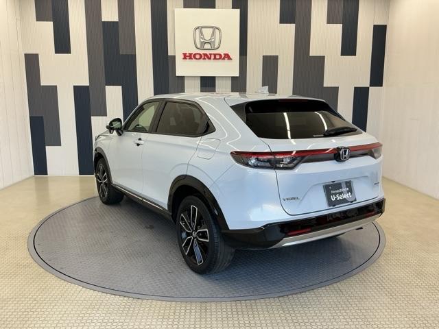 ヴェゼル ｅ：ＨＥＶＺ　ホンダ認定中古車　純正ドラレコ前後　衝突回避支援ブレーキ機能　１オナ　スマキ　Ｐトランク　フルオートエアコン　Ｄレコ　エアバッグ　両席エアバック　Ｒカメ　記録簿付　パワーウィンドウ　ＬＥＤランプ（29枚目）