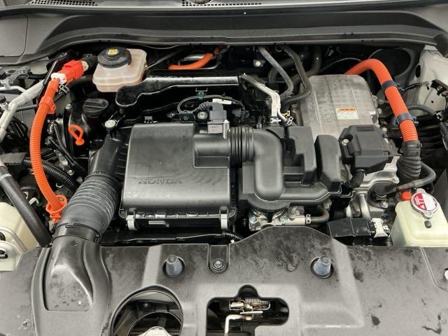 ヴェゼル ｅ：ＨＥＶＺ　ホンダ認定中古車　純正ナビ　ＬＥＤライト　衝突回避支援ブレーキ機能　１オナ　スマキ　フルオートエアコン　エアバッグ　両席エアバック　Ｒカメ　記録簿付　パワーウィンドウ　ＬＥＤランプ　ソナー　クルーズＣ（20枚目）