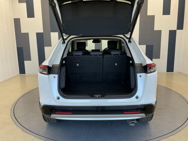 ヴェゼル ｅ：ＨＥＶＺ　ホンダ認定中古車　純正ナビ　ＬＥＤライト　衝突回避支援ブレーキ機能　１オナ　スマキ　フルオートエアコン　エアバッグ　両席エアバック　Ｒカメ　記録簿付　パワーウィンドウ　ＬＥＤランプ　ソナー　クルーズＣ（21枚目）