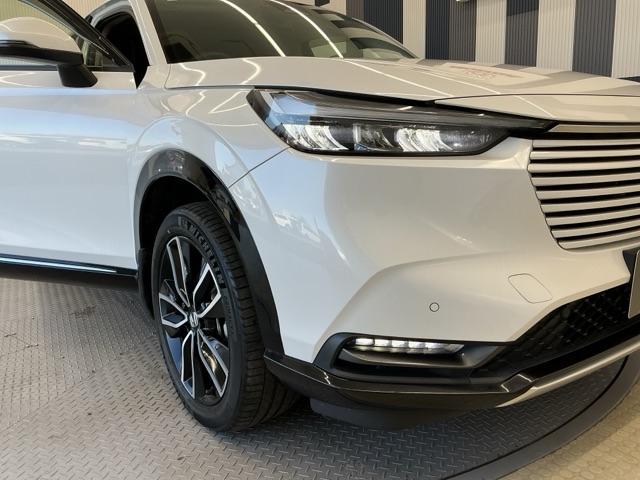 ヴェゼル ｅ：ＨＥＶＺ　ホンダ認定中古車　純正ナビ　ＬＥＤライト　衝突回避支援ブレーキ機能　１オナ　スマキ　フルオートエアコン　エアバッグ　両席エアバック　Ｒカメ　記録簿付　パワーウィンドウ　ＬＥＤランプ　ソナー　クルーズＣ（24枚目）