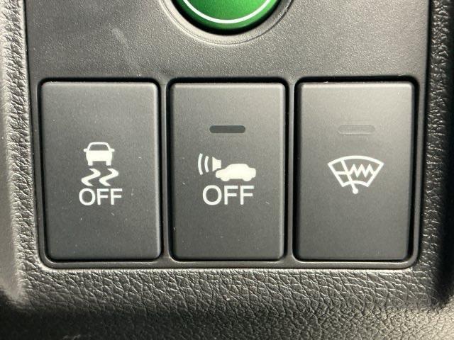 ヴェゼル ハイブリッドＸ　ホンダ認定中古車　バックカメラ　ＥＴＣ　リヤカメラ　Ａクルーズ　セキュリティアラーム　ＶＳＡ　アイドリングＳＴＯＰ　整備記録簿　ナビＴＶ　スマートキ　ワンセグテレビ　サイドエアバッグ　ＤＶＤ再生機能（10枚目）