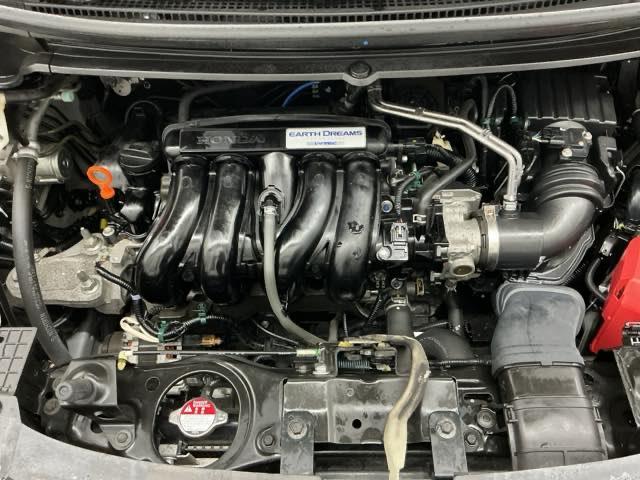 フリード Ｇ・ホンダセンシング　ホンダ認定中古車　純正ドラレコ前　ＥＴＣ　Ｆセグ　追突被害軽減ブレーキ　ｉストップ　Ｗエアバッグ　パワーウィンドウ　アクティブクルーズコントロール　スマートキ　カラーバックモニター　ＶＳＡ　エアコン（19枚目）