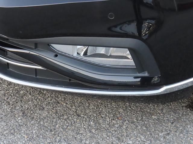 フロントフォグランプ