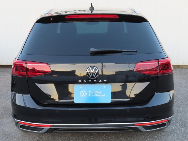 ＰＡＳＳＡＴ　ＶＡＲＩＡＮＴ　ＴＳＩ　ＥＬＥＧＡＮＣＥ　■ナビ■ＩＱ．ＬＩＧＨＴ■ＬＥＤテールライト■シートヒーター■パワーシート■パワーテールゲート■Ｒ１７インチアルミホイール