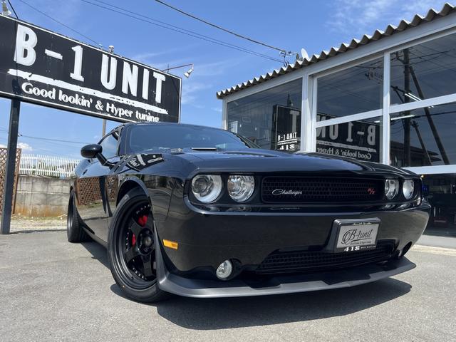 ダッジ・チャレンジャー Ｒ／Ｔ　ＣＡＲＦＡＸ走行証明／ＳＳＲ２０インチ／新品タイヤｘ４／パドルシフト／ＳＲＴ－８スポイラー／フェンダーストライプ／サンルーフ／リモートエンジンスターター／ブラックレザー／パークソナー／アイバッハサス（68枚目）