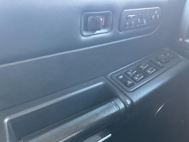 ハマーH2 ラグジュアリーパッケージ 新車並行/後期黒レザー/4本出しマフラー/ジオバンナ22インチ/LEDテール/バネサス/アルパインフリップダウンモニター/ドラレコ&レーダー/LEDヘッドライト&ナビ/LEDルーフマーカー(32枚目)