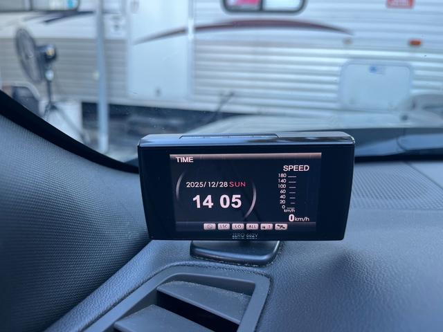 ダッジ・チャレンジャー Ｒ／Ｔ　ＭＯＰＡＲ１０／新車並行車両／全世界５００台／限定モデル／Ｗｉｌｗｏｏｄブレーキ／ＦＥＲＲＡＤＡ２０インチ／オーリンズ車高調／ヘダース／マフラー／専用フードベンディングシステム／専用シート／後期テール（43枚目）