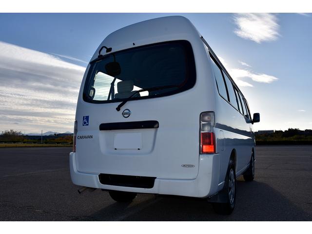 キャラバンバス 車いす移動車 8人乗り 福祉車両 車いす3台積み 乗員5人 車いす固定装置3基 8ナンバー サイドステップ 電動リフト(26枚目)