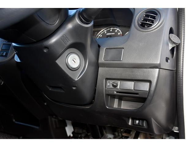 キャラバンバス 車いす移動車 8人乗り 福祉車両 車いす3台積み 乗員5人 車いす固定装置3基 8ナンバー サイドステップ 電動リフト(59枚目)