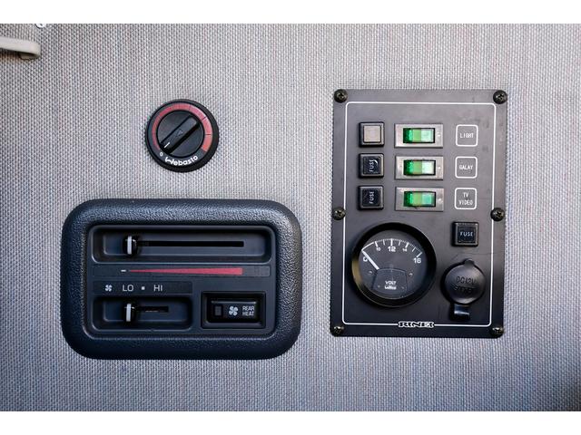 ハイエースバン リンエイ バカンチェス キャンピングカー 車中泊 ディーゼル 4WD AT オートマ車 10人乗り(50枚目)