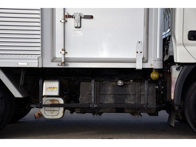 トヨエース 　標準ショート　１０尺　４ＷＤ　アルミバン　昇降能力６００ｋｇ　パワーゲート　ＰＧ　積載量１１００ｋｇ　車両総重量４９６５ｋｇ　両側サイドドア　５速ＭＴ　バックカメラ　荷室長３１５幅１７８高さ１８８（23枚目）