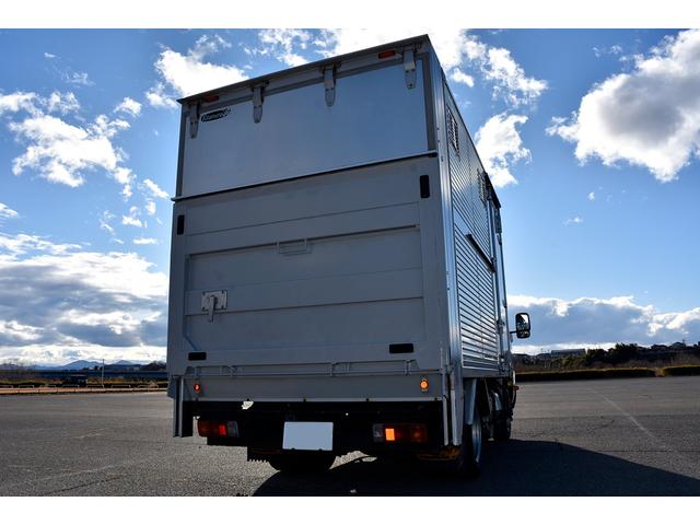 トヨエース 　標準ショート　１０尺　４ＷＤ　アルミバン　昇降能力６００ｋｇ　パワーゲート　ＰＧ　積載量１１００ｋｇ　車両総重量４９６５ｋｇ　両側サイドドア　５速ＭＴ　バックカメラ　荷室長３１５幅１７８高さ１８８（25枚目）