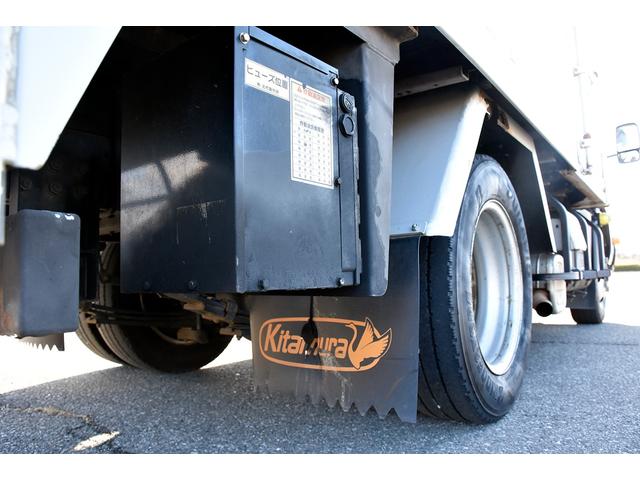 トヨエース 　標準ショート　１０尺　４ＷＤ　アルミバン　昇降能力６００ｋｇ　パワーゲート　ＰＧ　積載量１１００ｋｇ　車両総重量４９６５ｋｇ　両側サイドドア　５速ＭＴ　バックカメラ　荷室長３１５幅１７８高さ１８８（26枚目）