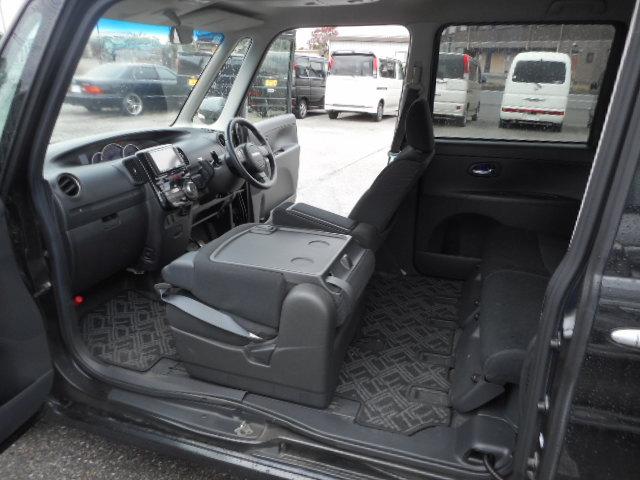 タント カスタムRS インタークーラーターボ4WD タイミングチエーンエンジン車検8年11月スマートキー HDDナビ 左パワースライドピラーレス(8枚目)