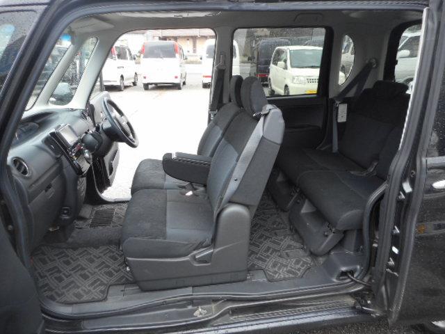 タント カスタムRS インタークーラーターボ4WD タイミングチエーンエンジン車検8年11月スマートキー HDDナビ 左パワースライドピラーレス(9枚目)