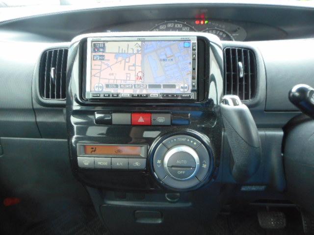 タント カスタムRS インタークーラーターボ4WD タイミングチエーンエンジン車検8年11月スマートキー HDDナビ 左パワースライドピラーレス(13枚目)
