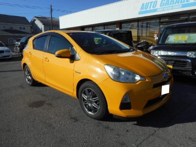 アクア S 車検9年1月ナビ地デジTVバックカメラBluetooth対応スマートキー記録簿 保証書スペアキー付きETC付きタイミングチェーンエンジン(3枚目)