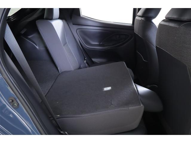 ヤリス ハイブリッドZ TSS キーレス フルセグテレビ オートエアコン バックモニター LEDライト クルコン スマートキー TV ETC ワンオーナー ドライブレコーダー ESC ミュージックプレイヤー接続可 記録簿(17枚目)