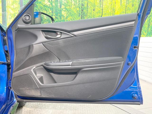 ハッチバック ホンダセンシング MT ターボ 純正ナビ バックカメラ アダプティブクルーズコントロール 純正18インチAW LEDヘッド シートヒーター オートハイビーム LEDフォグ 革巻きステアリング ETC 禁煙車(24枚目)
