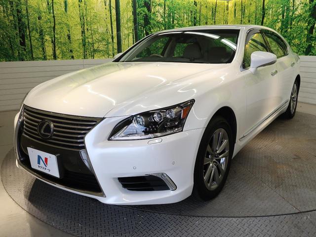 ＬＳ ＬＳ６００ｈＬ　エグゼクティブパッケージ　リアエンターテインメントシステム　マークレビンソン　セミアニリン革シート　全席シートベンチレーション　全ドアイージークローザー　プリクラッシュセーフティ　純正１８インチアルミ　ＢＳＭ（16枚目）