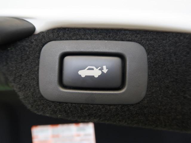 ＬＳ ＬＳ６００ｈＬ　エグゼクティブパッケージ　リアエンターテインメントシステム　マークレビンソン　セミアニリン革シート　全席シートベンチレーション　全ドアイージークローザー　プリクラッシュセーフティ　純正１８インチアルミ　ＢＳＭ（22枚目）