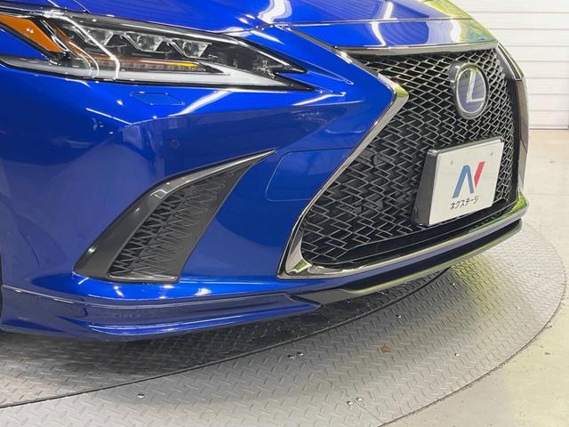 ＥＳ ＥＳ３００ｈ　Ｆスポーツ　サンルーフ　フルエアロ　ＳＤナビ　バックカメラ　マークレビンソンサウンド　衝突被害軽減システム　１００Ｖ電源　レーダークルーズ　禁煙車　電動リアゲート　レザーシート　前席シートエアコン（4枚目）