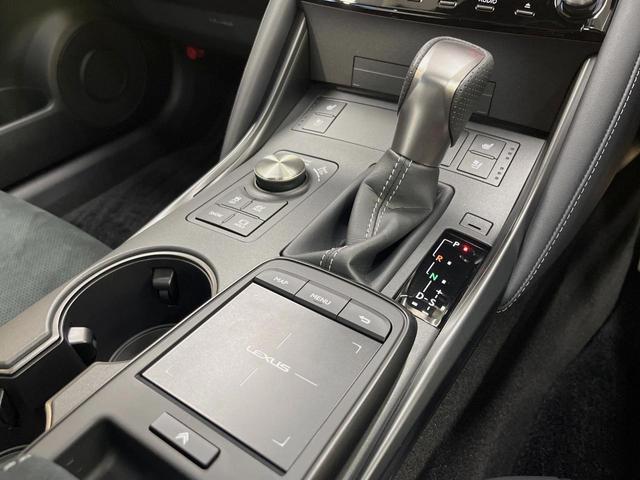 IS IS300h FスポーツモードブラックIII 特別仕様 パノラミックビューモニター ムーンルーフ オレンジブレーキキャリパー L-tex/ウルトラスエードコンビシート シートベンチレーション シートメモリー 純正BBS製19インチアルミホイール(24枚目)