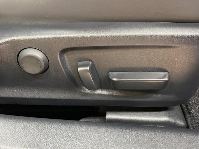 IS IS300h FスポーツモードブラックIII 特別仕様 パノラミックビューモニター ムーンルーフ オレンジブレーキキャリパー L-tex/ウルトラスエードコンビシート シートベンチレーション シートメモリー 純正BBS製19インチアルミホイール(35枚目)