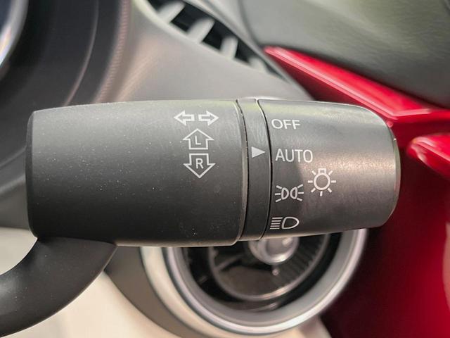 ロードスターRF VS ホワイトセレクション 6MT BOSEサウンド ホワイトナッパ革シート 純正17インチアルミ マツダコネクトナビ バックカメラ アドバンストスマートシティブレーキサポート 革巻きステアリング シートヒーター 禁煙車(28枚目)