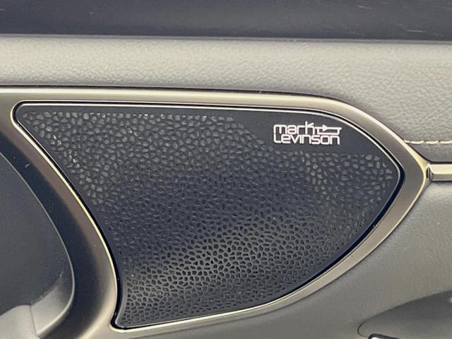 ES ES300h バージョンL 後期 マークレビンソン リアスポイラー 茶革 3席独立温度調整オートエアコン 全席シートヒーター 純正18インチアルミ 3眼LED ハンズフリーパワートランクリッド ウッドコンビステアリング(3枚目)