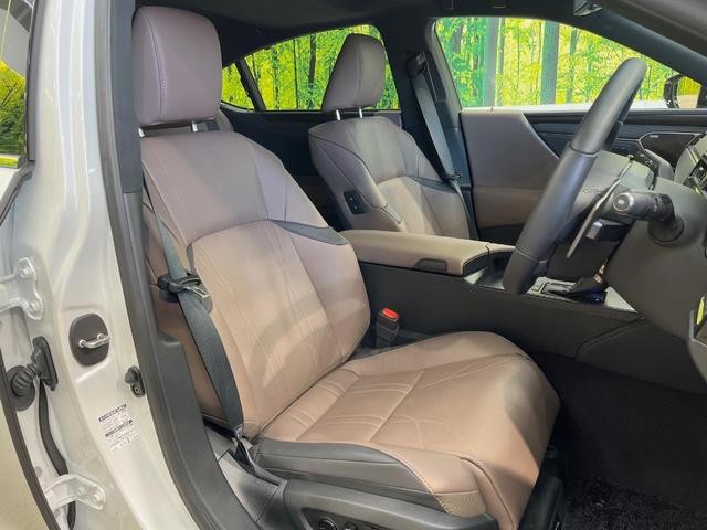 ES ES300h バージョンL 後期 マークレビンソン リアスポイラー 茶革 3席独立温度調整オートエアコン 全席シートヒーター 純正18インチアルミ 3眼LED ハンズフリーパワートランクリッド ウッドコンビステアリング(8枚目)