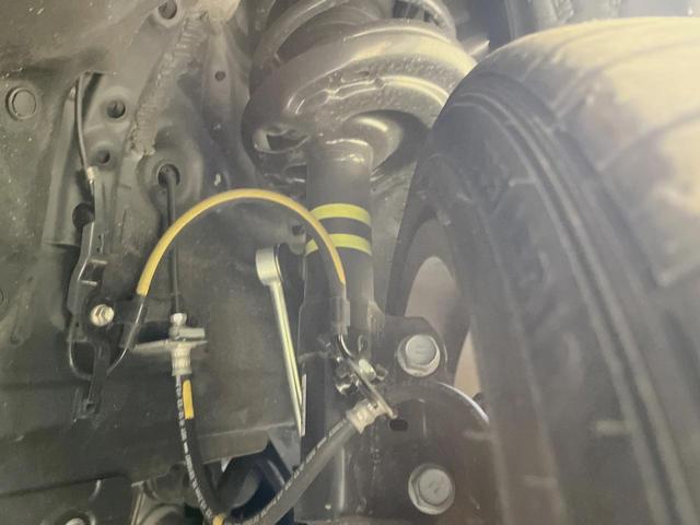 ES ES300h バージョンL 後期 マークレビンソン リアスポイラー 茶革 3席独立温度調整オートエアコン 全席シートヒーター 純正18インチアルミ 3眼LED ハンズフリーパワートランクリッド ウッドコンビステアリング(20枚目)