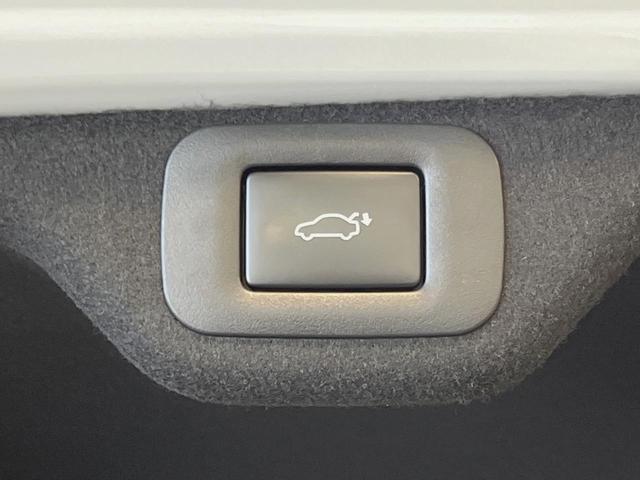 ES ES300h バージョンL 後期 マークレビンソン リアスポイラー 茶革 3席独立温度調整オートエアコン 全席シートヒーター 純正18インチアルミ 3眼LED ハンズフリーパワートランクリッド ウッドコンビステアリング(41枚目)