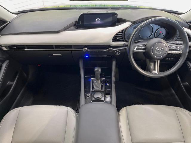 ＭＡＺＤＡ３セダン ＸＤ　Ｌパッケージ　ＢＯＳＥサウンド　３６０度セーフティパッケージ　ＤＶＤ／ＣＤ／地デジ　ホワイト革　純正１８インチアルミ　スマートブレーキサポート　ＡＴ誤発進抑制制御　全車速追従機能付レーダークルーズ（2枚目）