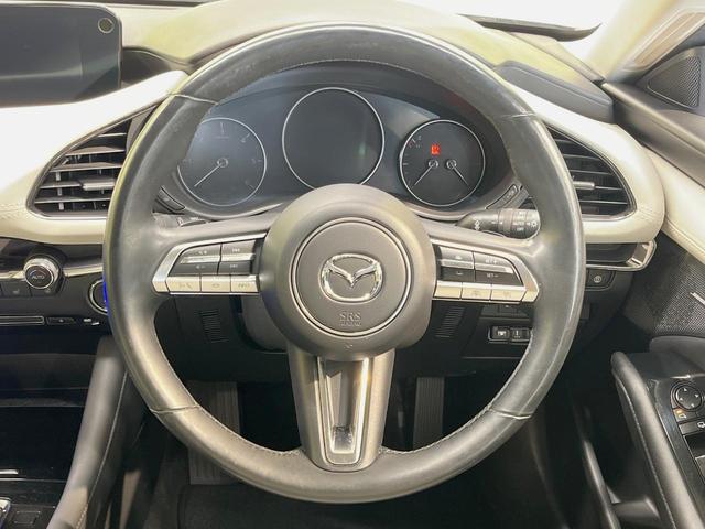 ＭＡＺＤＡ３セダン ＸＤ　Ｌパッケージ　ＢＯＳＥサウンド　３６０度セーフティパッケージ　ＤＶＤ／ＣＤ／地デジ　ホワイト革　純正１８インチアルミ　スマートブレーキサポート　ＡＴ誤発進抑制制御　全車速追従機能付レーダークルーズ（11枚目）