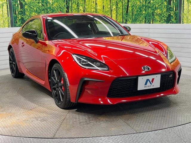 ＧＲ８６ ＲＺ　Ｂｒｅｍｂｏ製ブレーキ　６ＭＴ　アイサイトコアテクノロジー　バックカメラ　禁煙車　カロッツェリア製ディスプレイオーディオ　革／ウルトラスエードコンビシート　ＢＳＭ　ステアリング連動ＬＥＤヘッド（16枚目）