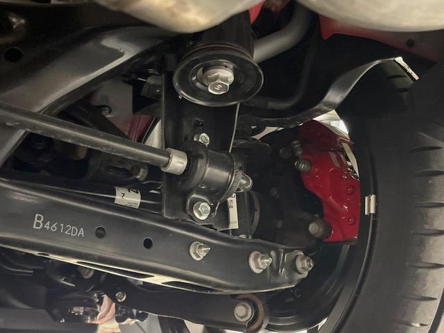 ＧＲ８６ ＲＺ　Ｂｒｅｍｂｏ製ブレーキ　６ＭＴ　アイサイトコアテクノロジー　バックカメラ　禁煙車　カロッツェリア製ディスプレイオーディオ　革／ウルトラスエードコンビシート　ＢＳＭ　ステアリング連動ＬＥＤヘッド（21枚目）