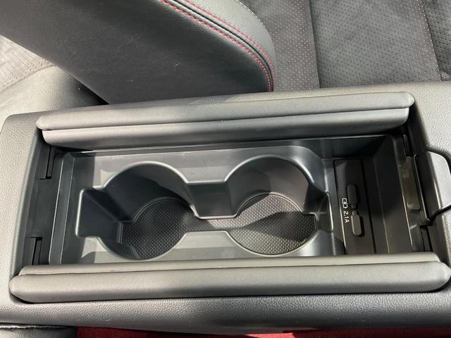 ＧＲ８６ ＲＺ　Ｂｒｅｍｂｏ製ブレーキ　６ＭＴ　アイサイトコアテクノロジー　バックカメラ　禁煙車　カロッツェリア製ディスプレイオーディオ　革／ウルトラスエードコンビシート　ＢＳＭ　ステアリング連動ＬＥＤヘッド（34枚目）