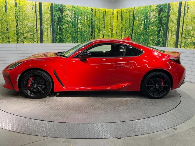 ＧＲ８６ ＲＺ　Ｂｒｅｍｂｏ製ブレーキ　６ＭＴ　アイサイトコアテクノロジー　バックカメラ　禁煙車　カロッツェリア製ディスプレイオーディオ　革／ウルトラスエードコンビシート　ＢＳＭ　ステアリング連動ＬＥＤヘッド（44枚目）