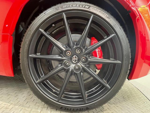 ＧＲ８６ ＲＺ　Ｂｒｅｍｂｏ製ブレーキ　６ＭＴ　アイサイトコアテクノロジー　バックカメラ　禁煙車　カロッツェリア製ディスプレイオーディオ　革／ウルトラスエードコンビシート　ＢＳＭ　ステアリング連動ＬＥＤヘッド（47枚目）