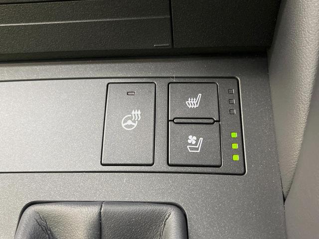 ＲＣ ＲＣ３００ｈ　Ｆスポーツ　黒革　ムーンルーフ　角型３眼フルＬＥＤヘッドランプ　ムーンルーフ　オレンジキャリパー　メーカーＳＤナビ　バックカメラ　プリクラッシュセーフティー　レーダークルーズ　禁煙車　シートベンチレーション（39枚目）