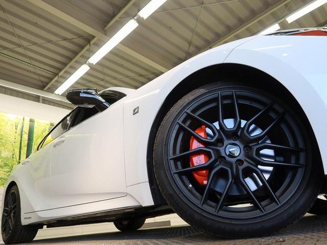 ＩＳ ＩＳ３００ｈ　ＦスポーツモードブラックＳ　ムーンルーフ　パノラミックビューモニター　オレンジブレーキキャリパー　アクセサリーコンセント　Ｌ－ｔｅｘ／グレーウルトラスエードコンビシート　シートベンチレーション　純正ＢＢＳ製１９ＡＷ（13枚目）